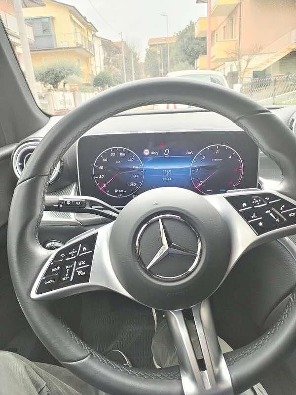 Usata Mercedes GLC220 Advanced Plus 197 CV (144 kW) 2025 Verde Coupé