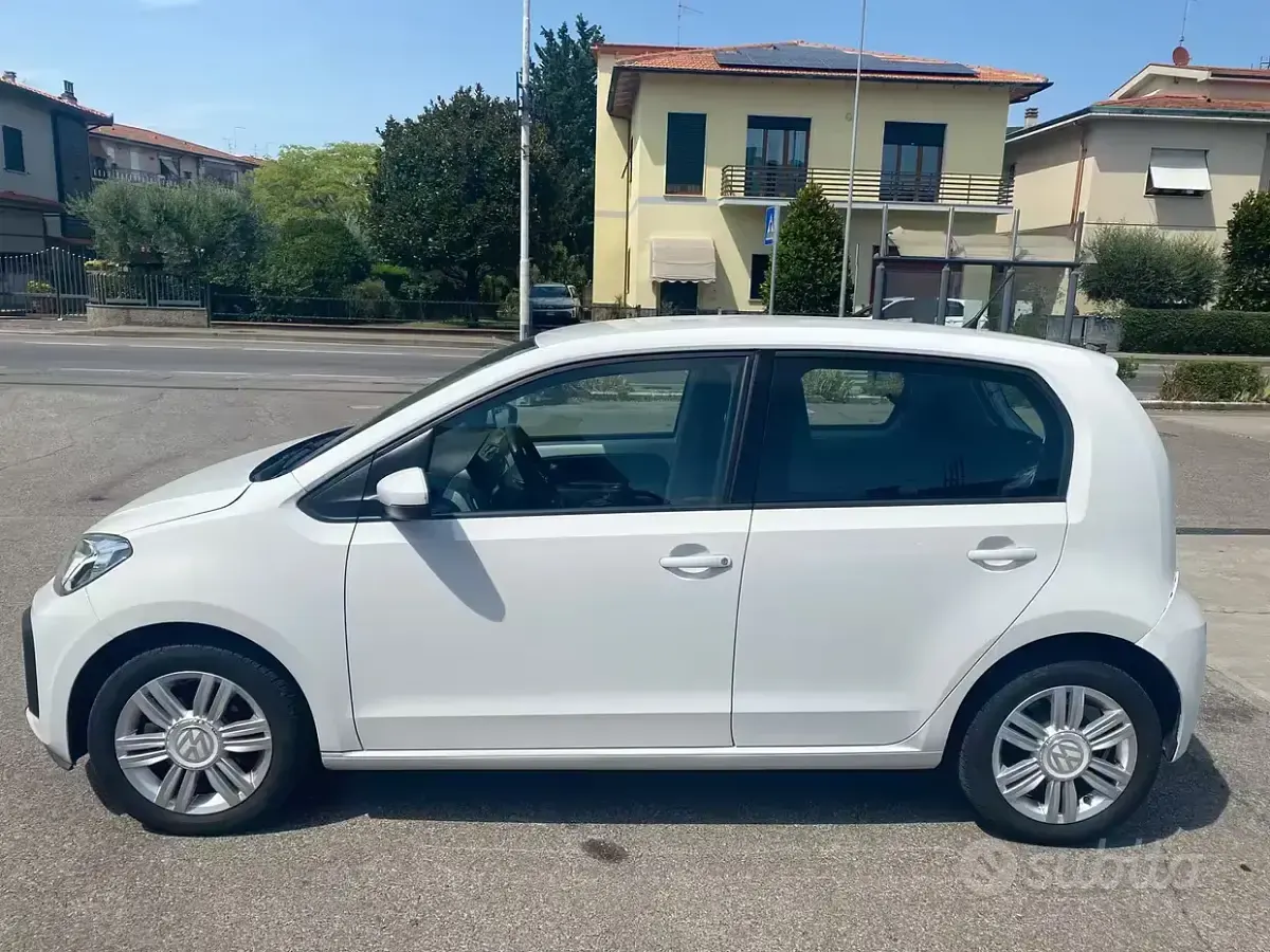 Usata VW up! 90 CV (66 kW) 2017 Marrone Utilitaria