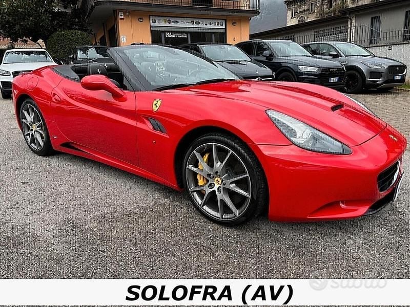 Usata Ferrari California 460 CV (338 kW) 2010 Rosso Cabrio