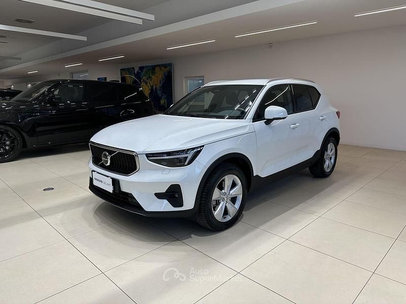 Usata Volvo XC40 Core 163 CV (119 kW) 2025 Bianco SUV