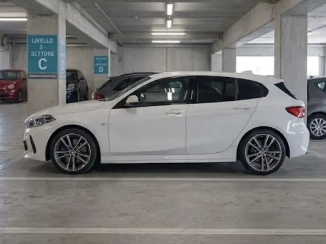 Usata BMW 118 M Sport 136 CV (100 kW) 2021 Bianco Berlina