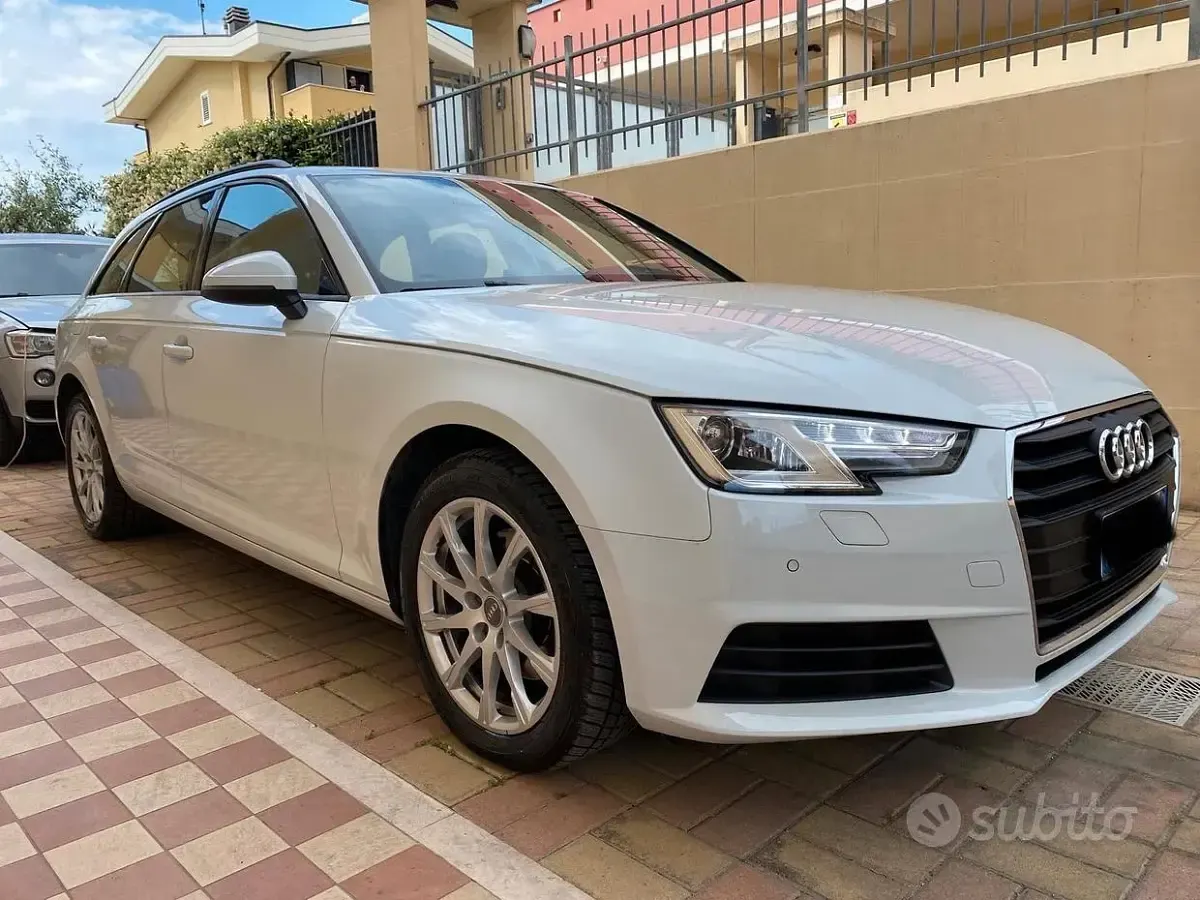 Usata Audi A4 Business 122 CV (89 kW) 2018 Bianco Station wagon