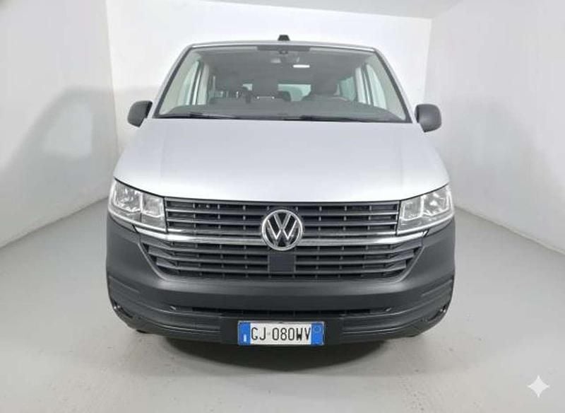 Usata VW Caravelle Trendline 110 CV (80 kW) 2022 Argento Monovolume