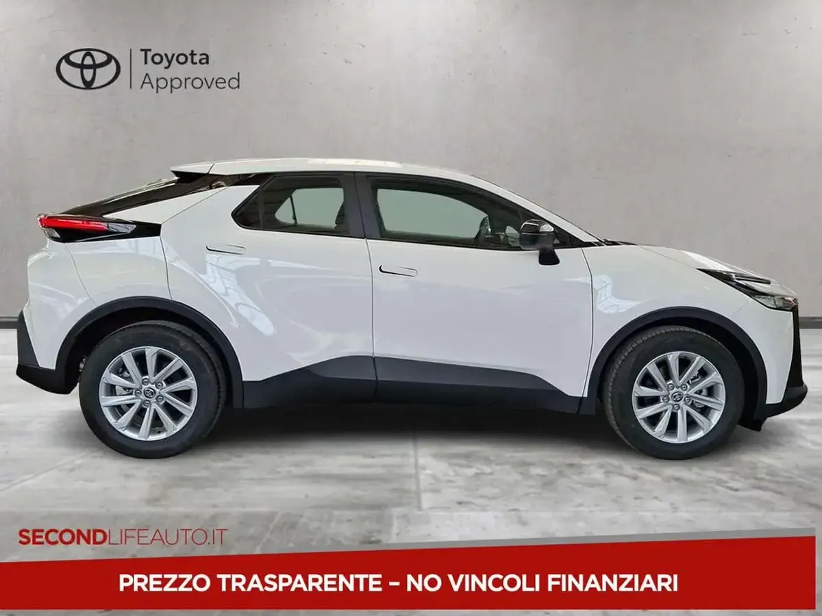 Nuova Toyota C-HR Active 98 CV (72 kW) 2026 Bianco SUV