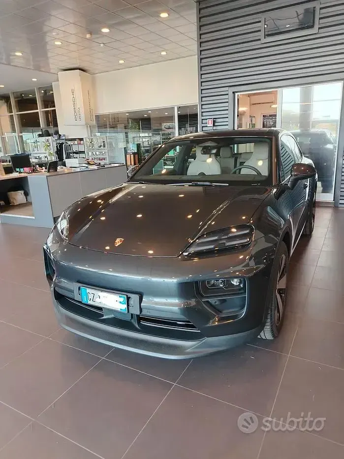 Usata Porsche Macan 4 Electric 119 kW (163 CV) 2025 SUV