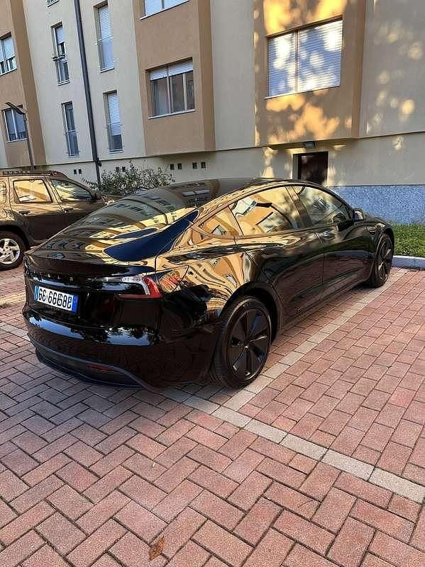 Usata Tesla Model 3 RWD 88 kW (120 CV) 2023 Nero Berlina