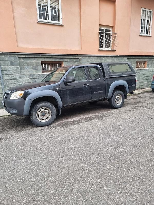 Usata Mazda BT-50 Active 143 CV (105 kW) 2009 Nero Pick-up