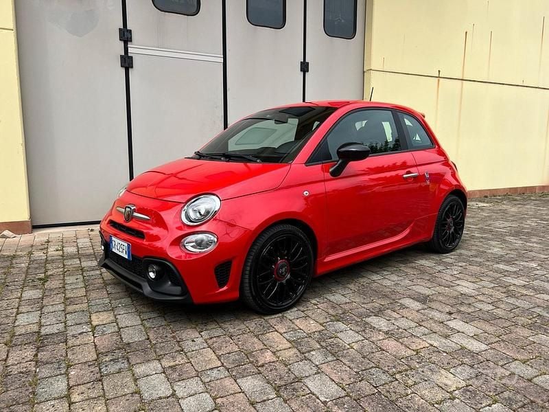 Usata Abarth 595 145 CV (106 kW) 2019 Rosso Utilitaria