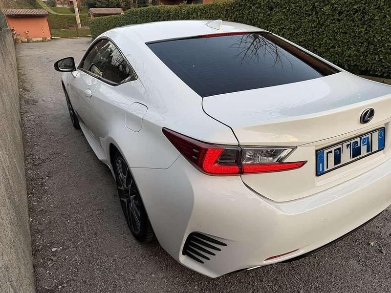Usata Lexus RC300h Sport Line 181 CV (133 kW) 2017 Coupé