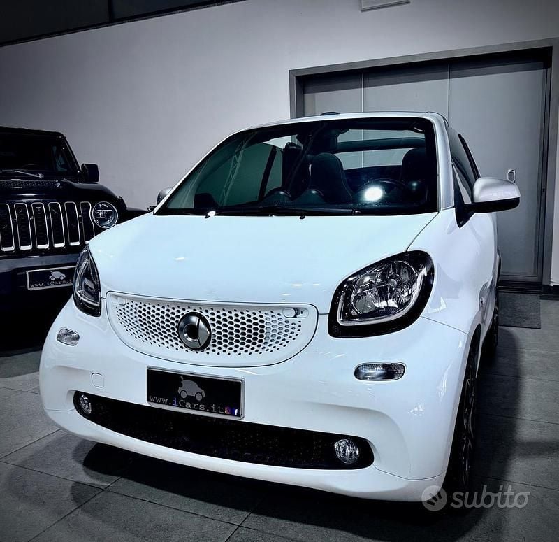 Bianco Usata 2019 Smart ForTwo Cabrio Passion Cabrio | 14.900 € (Buon prezzo) - Immagine 1/4