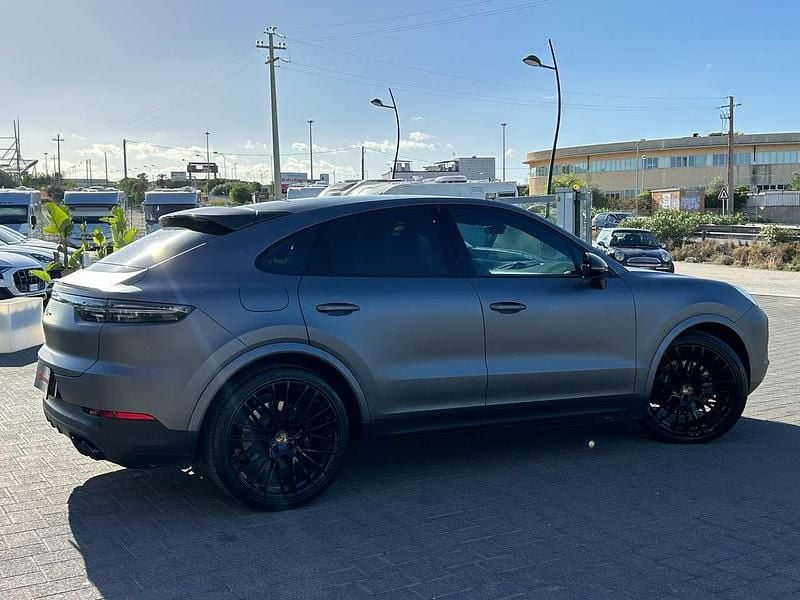 Usata Porsche Cayenne Coupe Platinum Edition 340 CV (250 kW) 2023 Grigio Coupé