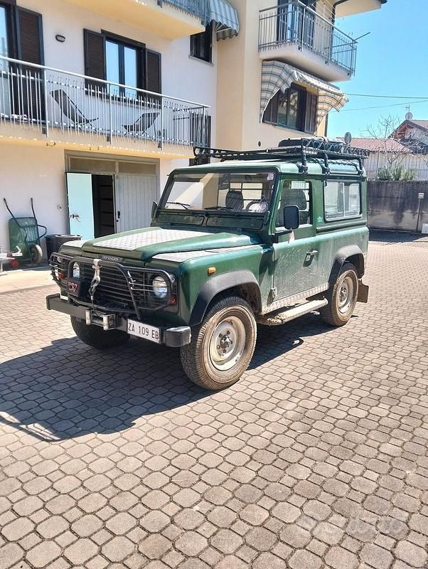 Usata Land Rover Defender 2000 Verde Station wagon