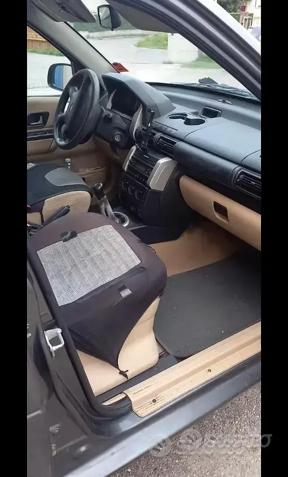Usata Land Rover Freelander 111 CV (81 kW) 2004 SUV