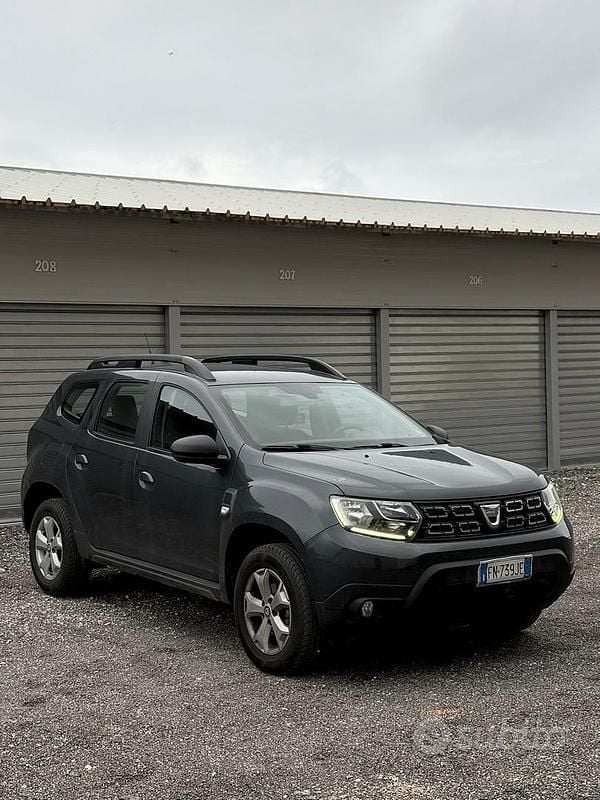 Usata Dacia Duster Ambiance 109 CV (80 kW) 2018 Grigio SUV