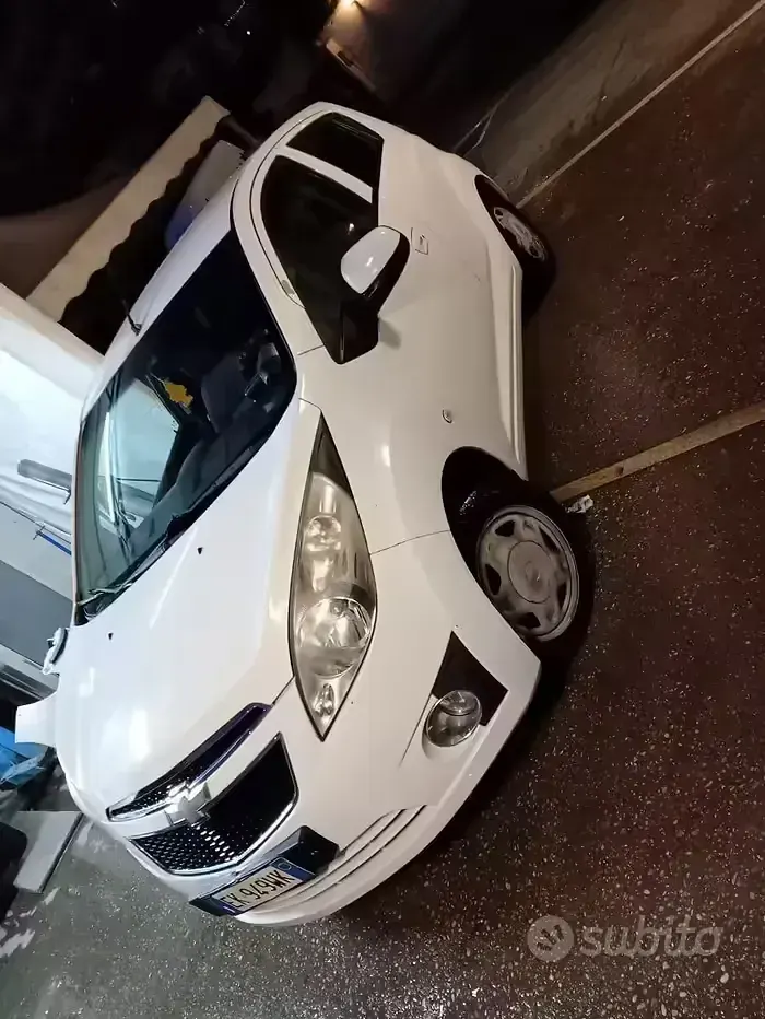 Occasion Chevrolet Spark 68 ch (50 kW) 2012 Blanc Citadine