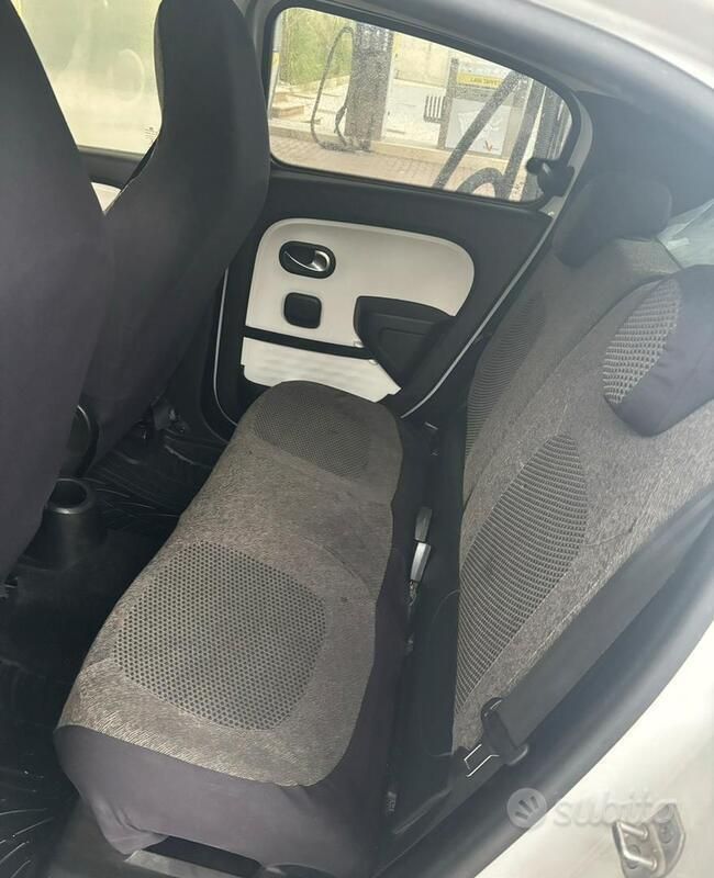 Usata Renault Twingo 60 kW (82 CV) 2021 Bianco Utilitaria