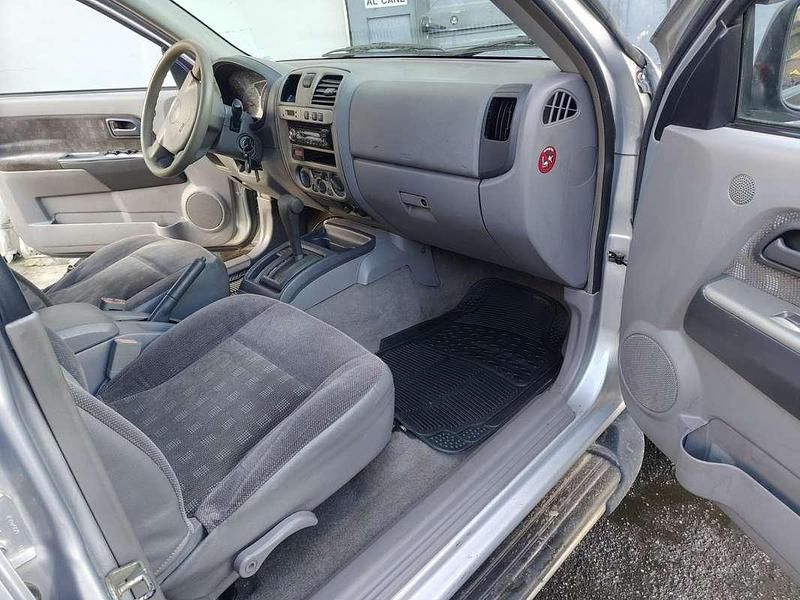 Usata Isuzu D-Max 131 CV (96 kW) 2006 Grigio SUV