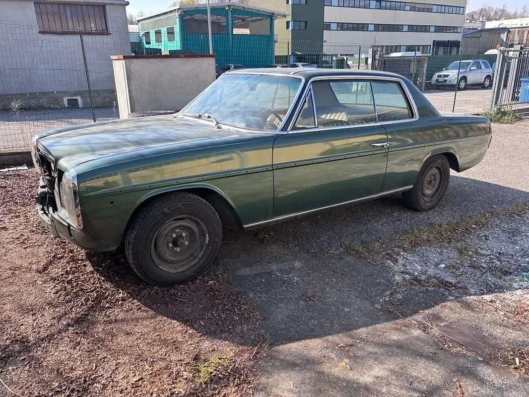 Usata Mercedes W114 150 CV (110 kW) 1970 Verde Coupé