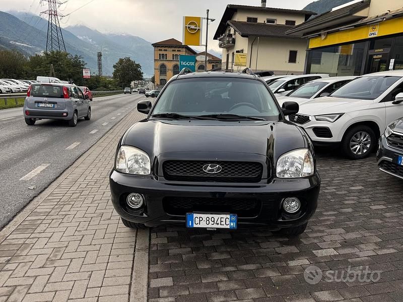 Usata Hyundai Santa Fe 145 CV (106 kW) 2004 Nero SUV