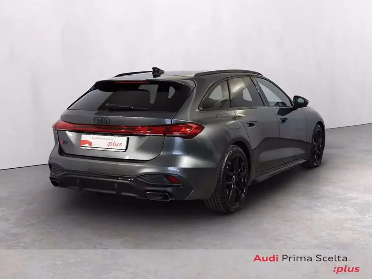 Usata Audi A5 S-Line 204 CV (150 kW) 2025 Grigio daytona perlato Station wagon