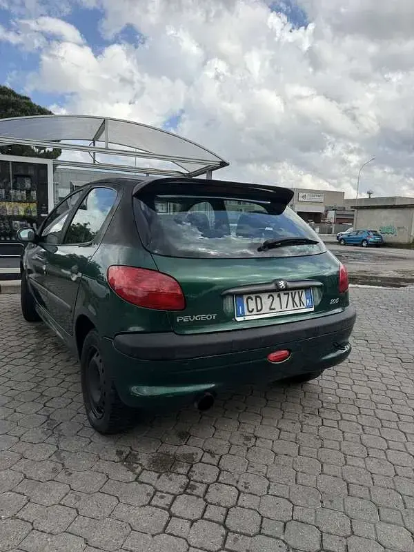 Usata Peugeot 206 75 CV (55 kW) 2002 Verde Berlina