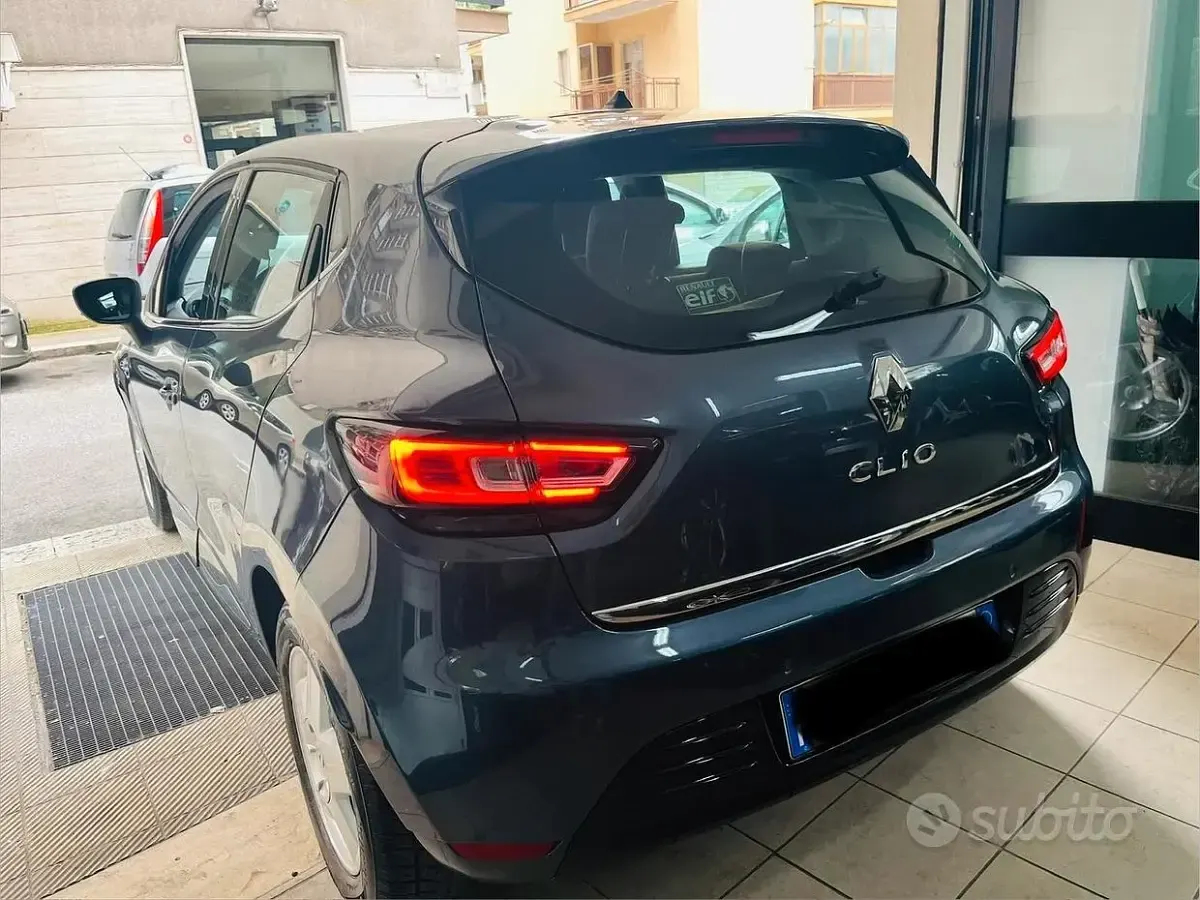 Second-hand Renault Clio IV 90 CP (66 kW) 2019 Gri Berlinǎ