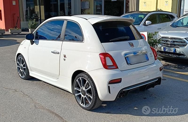 Usata Abarth 595 Turismo 165 CV (121 kW) 2019 Bianco Berlina