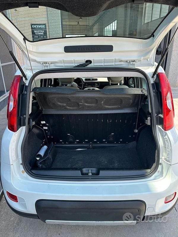 Usata Fiat Panda 4x4 S 75 CV (55 kW) 2015 Bianco Utilitaria
