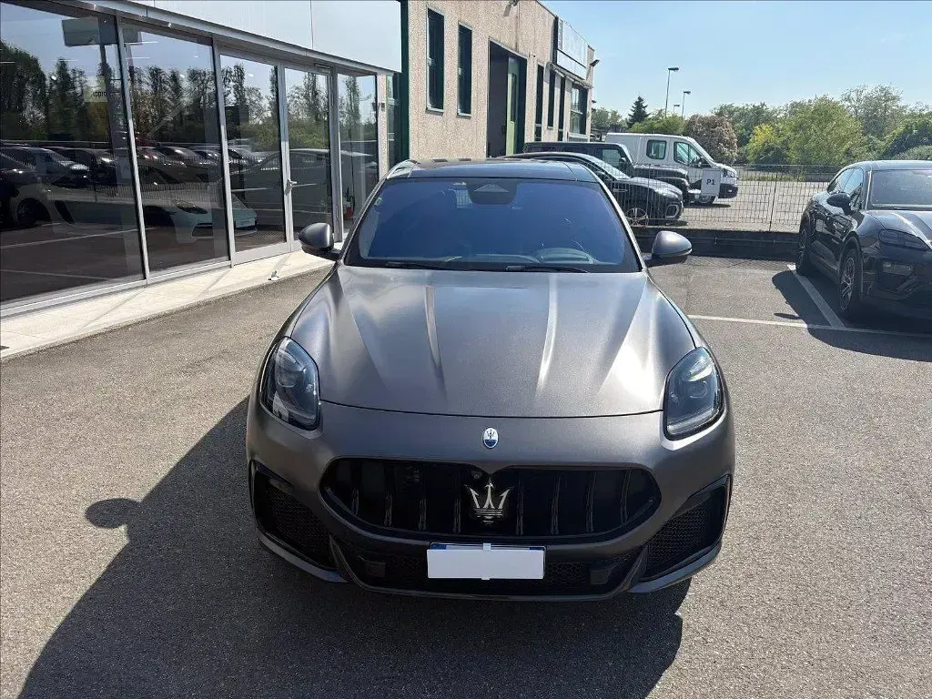 Usata Maserati Grecale 530 CV (389 kW) 2022 Grigio metallizzato SUV