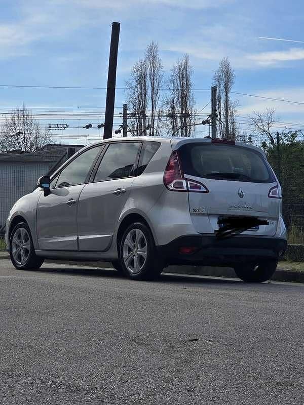 Usata Renault Scénic III Dynamique 110 CV (80 kW) 2010 Monovolume