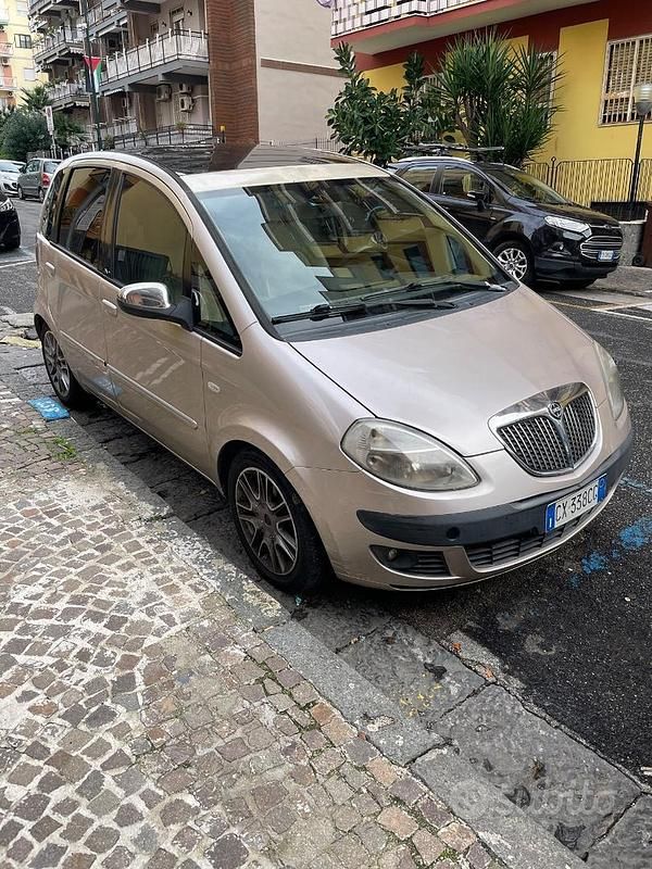 Usata Lancia Musa 95 CV (69 kW) 2005 Monovolume