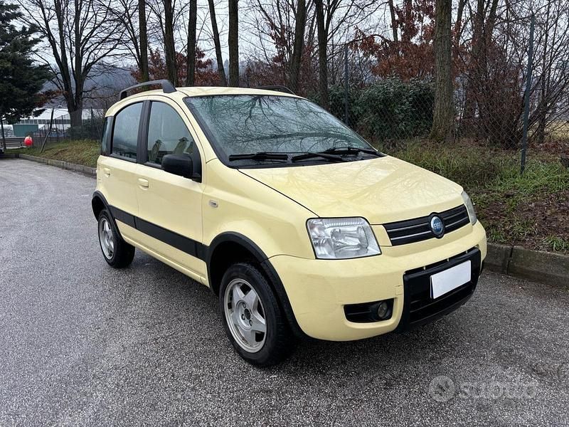 Usata Fiat Panda 4x4 Climbing 60 CV (44 kW) 2007 Giallo Utilitaria