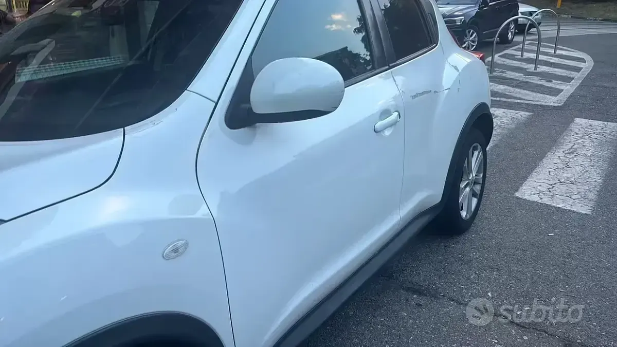 Usata Nissan Juke 117 CV (86 kW) 2011 Bianco SUV