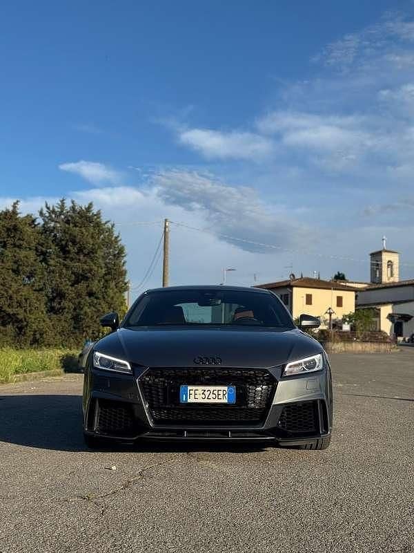 Second-hand Audi TT Ambiente 230 CP (169 kW) 2016 Gri Coupe