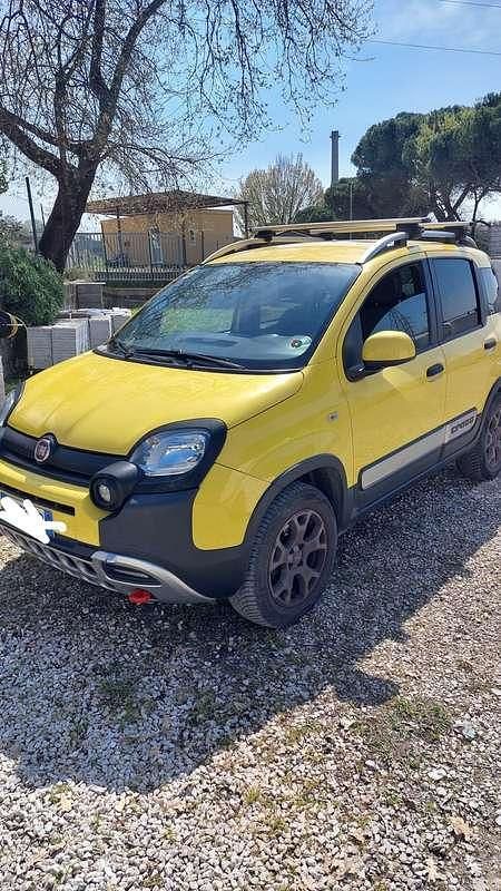 Usata Fiat Panda Cross Cross 80 CV (58 kW) 2015 Giallo Utilitaria