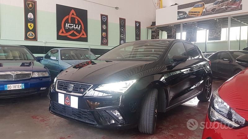 Nero Usata 2021 Seat Ibiza FR Tre volumi | 12.900 € (Ottimo prezzo) - Immagine 1/4