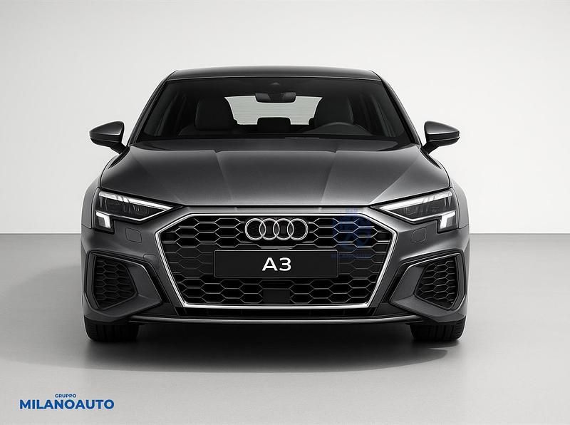Usata Audi A3 Sportback e-tron S-Line 245 CV (180 kW) 2023 Grigio Utilitaria