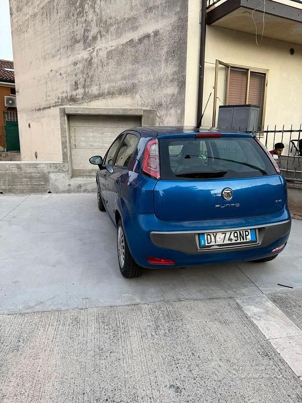 Usata Fiat Punto Evo 75 CV (55 kW) 2009 Blu Utilitaria