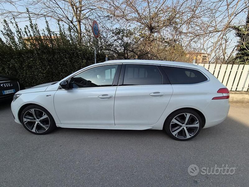 Usata Peugeot 308 GT 130 CV (95 kW) 2021 Bianco Station wagon