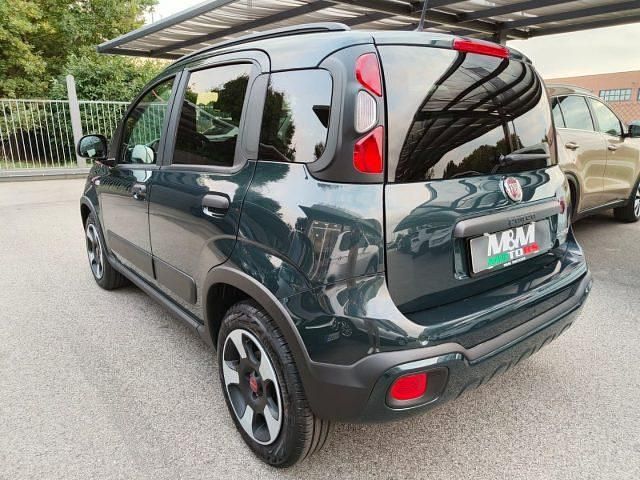 Usata Fiat Panda Cross Cross 70 CV (51 kW) 2024 Verde Utilitaria