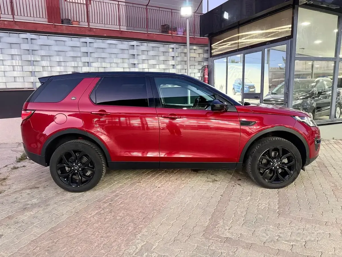 Usata Land Rover Discovery 4 HSE 150 CV (110 kW) 2016 Rosso SUV