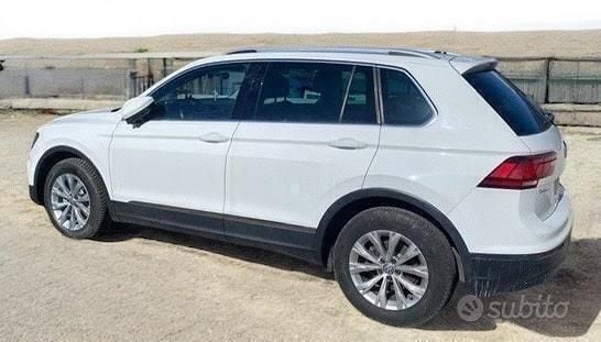 Bianco Usata 2018 VW Tiguan Business SUV | 15.600 € (Super prezzo) - Immagine 1/4