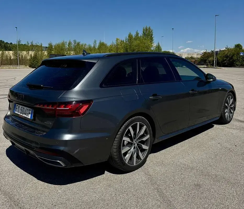 Usata Audi A4 S-Line 231 CV (169 kW) 2019 Berlina