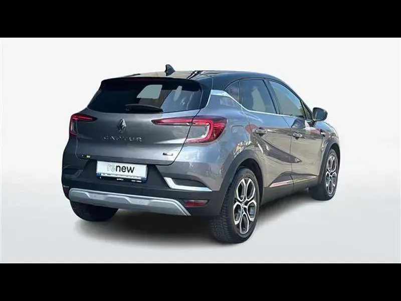 Usata Renault Captur Techno 145 CV (106 kW) 2023 Grigio scuro SUV
