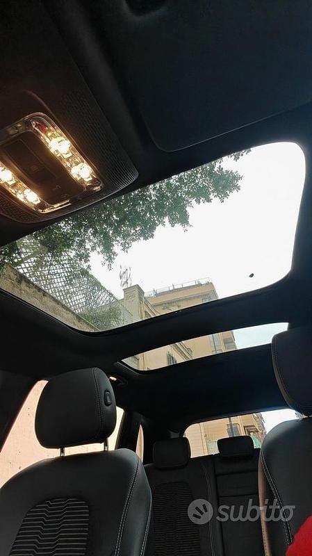 Usata Mercedes GLB200 2022 Bianco SUV