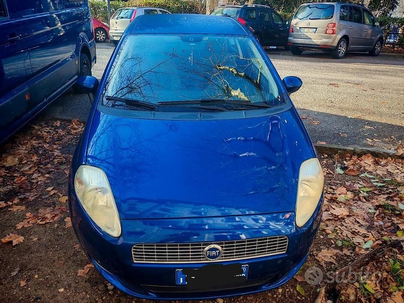 Usata Fiat Grande Punto 2005 Blu Utilitaria