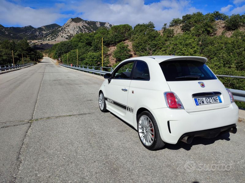 Usata Abarth 500 135 CV (99 kW) 2009 Bianco Utilitaria