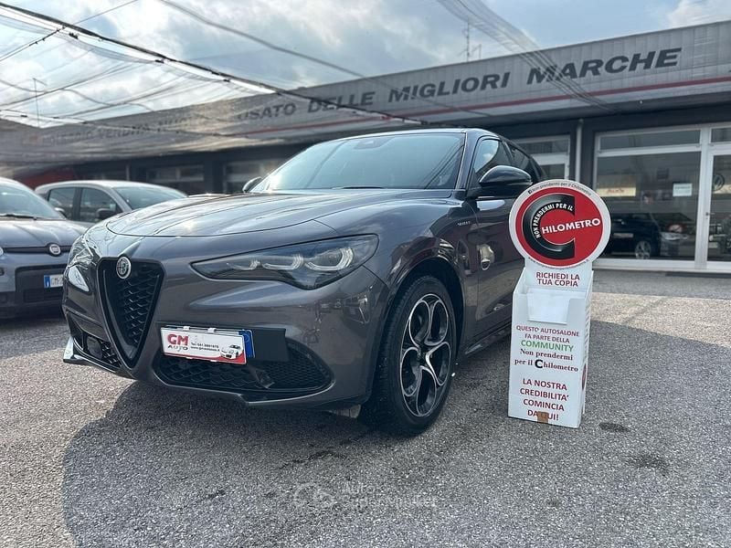 Usata Alfa Romeo Stelvio Ti 209 CV (153 kW) 2024 Grigio SUV