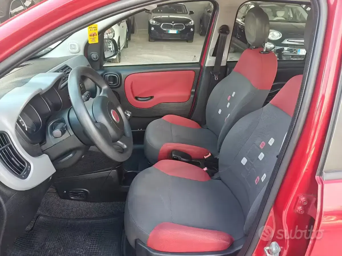 Usata Fiat Panda Easy 69 CV (50 kW) 2014 Rosso Utilitaria