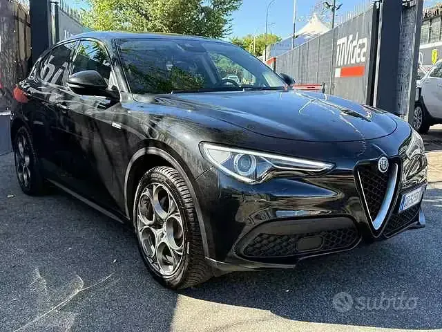 Usata Alfa Romeo Stelvio 190 CV (139 kW) 2020 Nero SUV